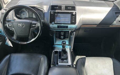 Toyota Land Cruiser Prado 150 рестайлинг 2, 2018 год, 5 590 000 рублей, 9 фотография