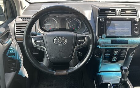 Toyota Land Cruiser Prado 150 рестайлинг 2, 2018 год, 5 590 000 рублей, 10 фотография