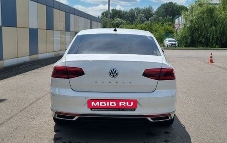 Volkswagen Passat B8 рестайлинг, 2020 год, 3 250 000 рублей, 6 фотография