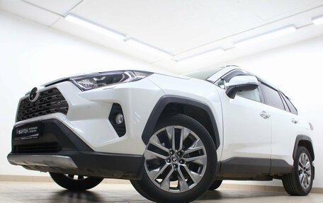 Toyota RAV4, 2020 год, 3 798 000 рублей, 7 фотография