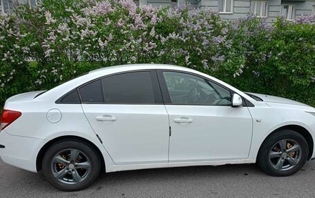 Chevrolet Cruze II, 2011 год, 600 000 рублей, 4 фотография