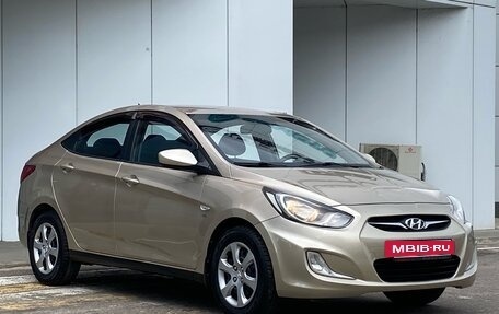 Hyundai Solaris II рестайлинг, 2011 год, 878 000 рублей, 5 фотография