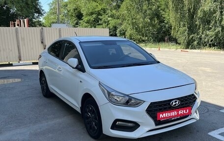 Hyundai Solaris II рестайлинг, 2018 год, 1 370 000 рублей, 9 фотография