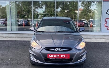 Hyundai Solaris II рестайлинг, 2013 год, 850 000 рублей, 2 фотография