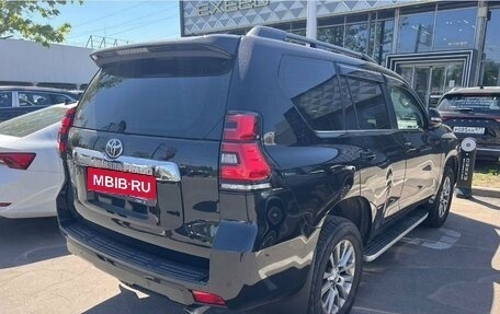Toyota Land Cruiser Prado 150 рестайлинг 2, 2019 год, 5 199 000 рублей, 4 фотография