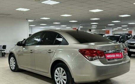 Chevrolet Cruze II, 2011 год, 649 000 рублей, 6 фотография