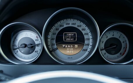Mercedes-Benz C-Класс, 2011 год, 1 575 000 рублей, 14 фотография