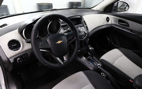 Chevrolet Cruze II, 2012 год, 989 000 рублей, 11 фотография
