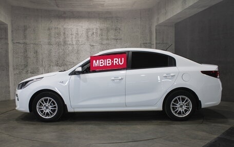 KIA Rio IV, 2018 год, 1 363 000 рублей, 8 фотография