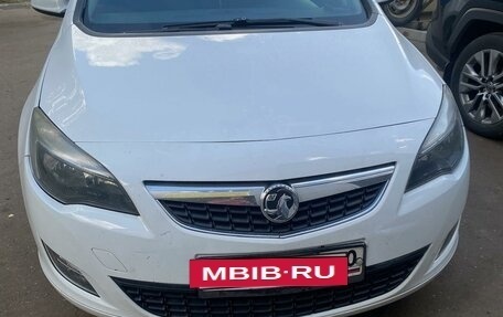 Opel Astra J, 2010 год, 710 000 рублей, 4 фотография