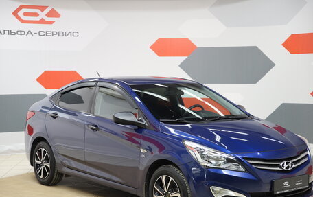 Hyundai Solaris II рестайлинг, 2015 год, 1 050 000 рублей, 3 фотография