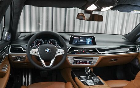 BMW 7 серия, 2017 год, 4 869 000 рублей, 6 фотография