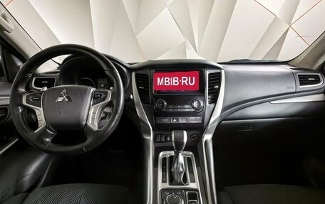 Mitsubishi Pajero Sport III рестайлинг, 2018 год, 2 835 000 рублей, 12 фотография