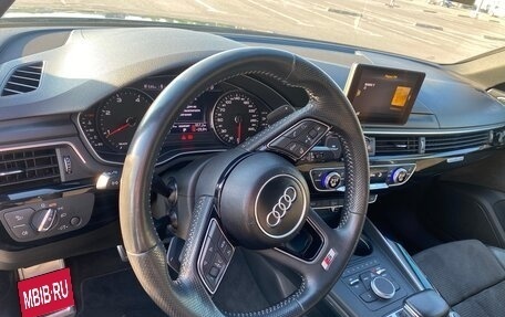 Audi A4, 2018 год, 2 500 000 рублей, 8 фотография