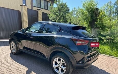 Nissan Juke II, 2021 год, 2 400 000 рублей, 4 фотография