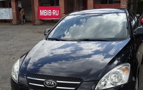 KIA cee'd I рестайлинг, 2009 год, 630 000 рублей, 1 фотография