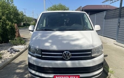 Volkswagen Caravelle T6 рестайлинг, 2017 год, 3 100 000 рублей, 1 фотография