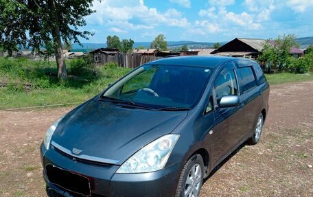 Toyota Wish II, 2004 год, 800 000 рублей, 1 фотография