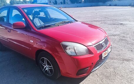 KIA Rio II, 2011 год, 700 000 рублей, 3 фотография