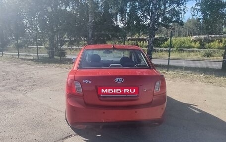 KIA Rio II, 2011 год, 700 000 рублей, 6 фотография