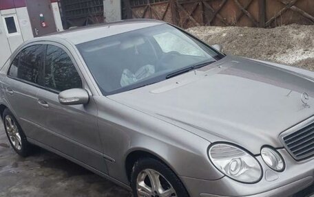 Mercedes-Benz E-Класс, 2003 год, 820 000 рублей, 18 фотография