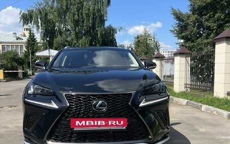 Lexus NX I, 2017 год, 2 450 000 рублей, 4 фотография