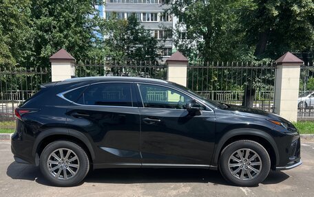 Lexus NX I, 2017 год, 2 450 000 рублей, 10 фотография