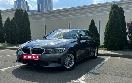 BMW 3 серия, 2021 год, 3 700 000 рублей, 2 фотография