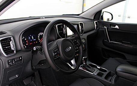 KIA Sportage IV рестайлинг, 2017 год, 2 549 000 рублей, 20 фотография