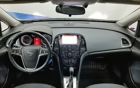 Opel Astra J, 2014 год, 1 990 000 рублей, 9 фотография