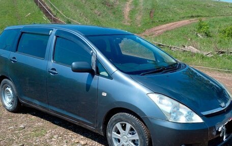 Toyota Wish II, 2004 год, 800 000 рублей, 3 фотография