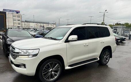 Toyota Land Cruiser 200, 2016 год, 6 700 000 рублей, 2 фотография