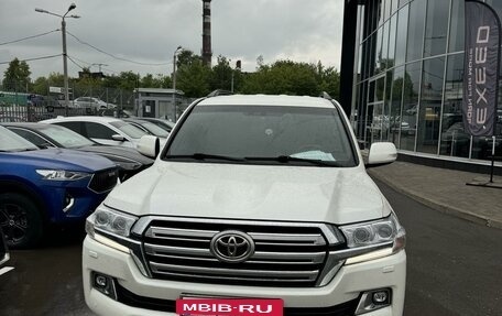 Toyota Land Cruiser 200, 2016 год, 6 700 000 рублей, 4 фотография