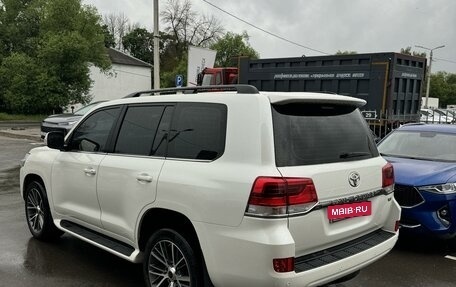 Toyota Land Cruiser 200, 2016 год, 6 700 000 рублей, 7 фотография