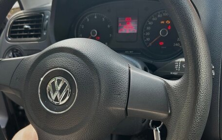 Volkswagen Polo VI (EU Market), 2011 год, 800 000 рублей, 11 фотография