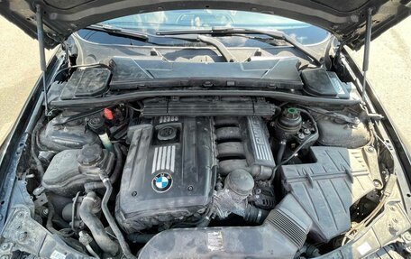 BMW 3 серия, 2010 год, 1 580 000 рублей, 14 фотография