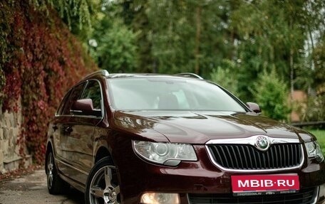 Skoda Superb III рестайлинг, 2011 год, 1 200 000 рублей, 1 фотография