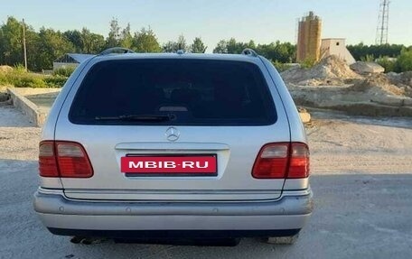 Mercedes-Benz E-Класс, 1999 год, 499 000 рублей, 3 фотография