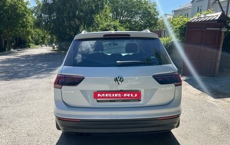Volkswagen Tiguan II, 2018 год, 2 350 000 рублей, 5 фотография