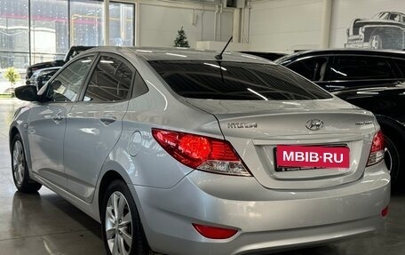 Hyundai Solaris II рестайлинг, 2011 год, 750 000 рублей, 6 фотография