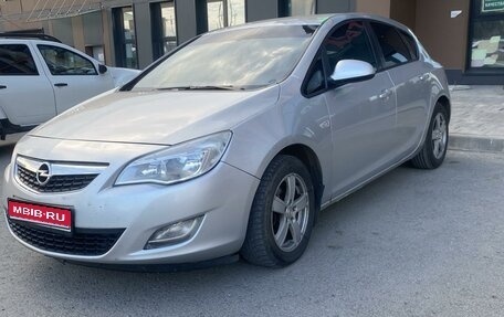 Opel Astra J, 2011 год, 580 000 рублей, 1 фотография