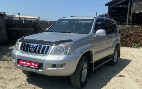 Toyota Land Cruiser Prado 120 рестайлинг, 2003 год, 2 200 000 рублей, 1 фотография