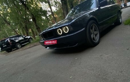 BMW 5 серия, 1994 год, 420 000 рублей, 1 фотография