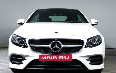 Mercedes-Benz E-Класс, 2018 год, 5 000 000 рублей, 2 фотография