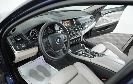 BMW 5 серия, 2015 год, 2 049 000 рублей, 11 фотография