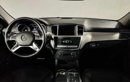 Mercedes-Benz GL-Класс, 2013 год, 2 010 900 рублей, 25 фотография