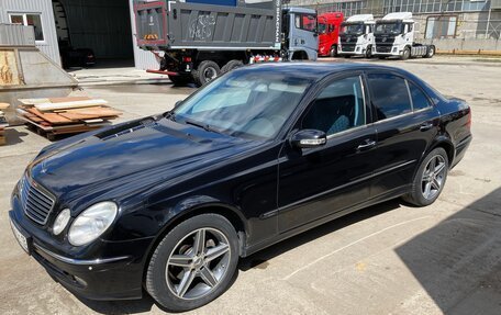 Mercedes-Benz E-Класс, 2004 год, 750 000 рублей, 2 фотография