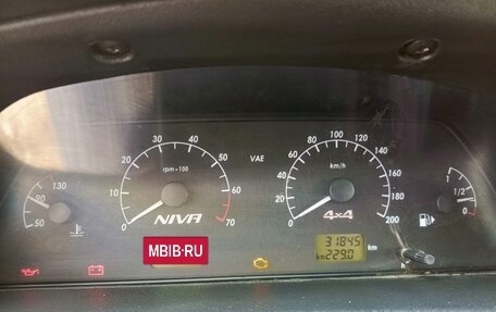 Chevrolet Niva I рестайлинг, 2018 год, 870 000 рублей, 21 фотография