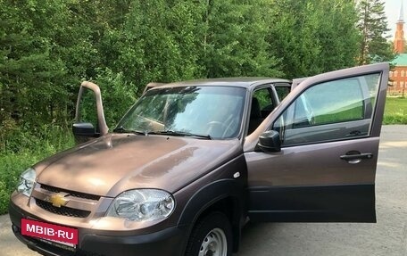 Chevrolet Niva I рестайлинг, 2018 год, 870 000 рублей, 22 фотография