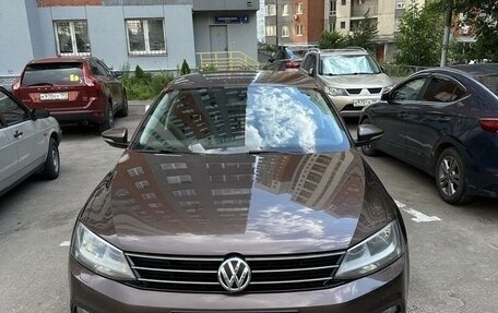 Volkswagen Jetta VI, 2015 год, 1 390 000 рублей, 4 фотография